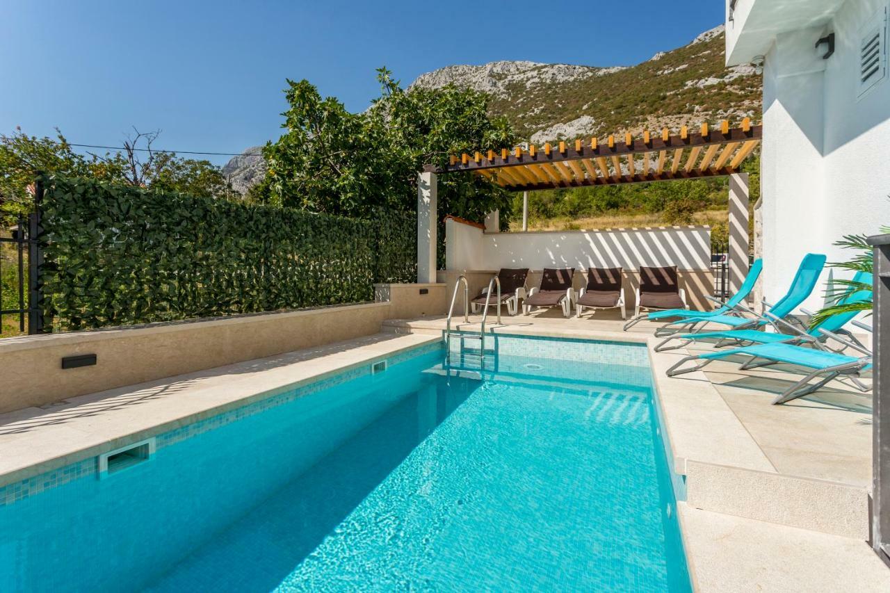 House Luce With Pool Čisla Exterior foto