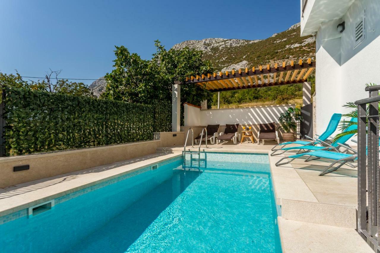 House Luce With Pool Čisla Exterior foto